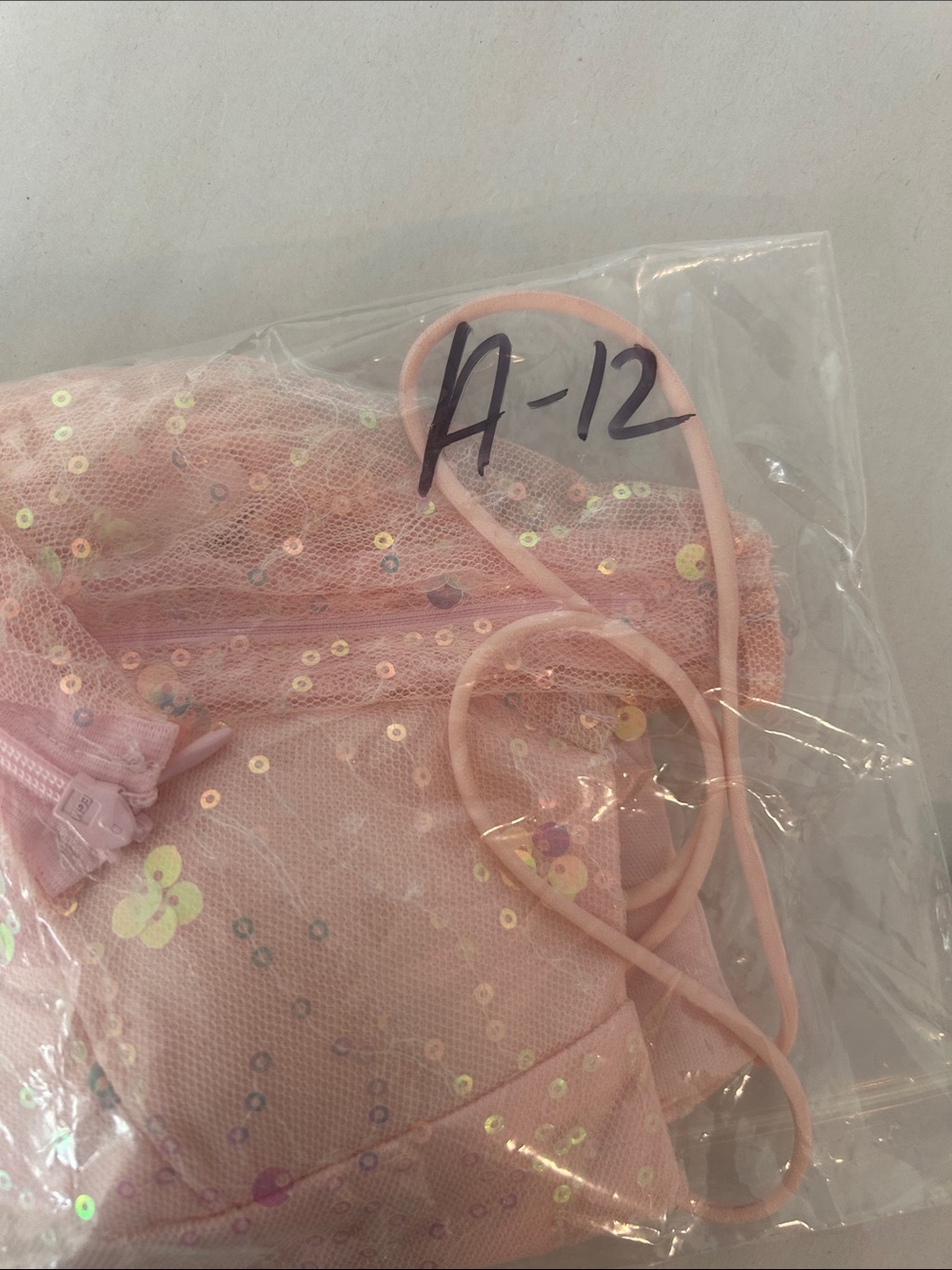 Princess Polly Pink Sequin Breanna Crop Mesh Size 4 - Picture 9 of 9